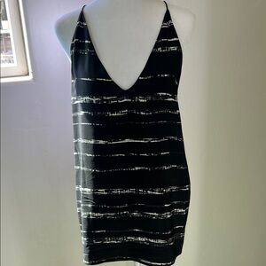 Vince Chic Black longer tank with White Accents